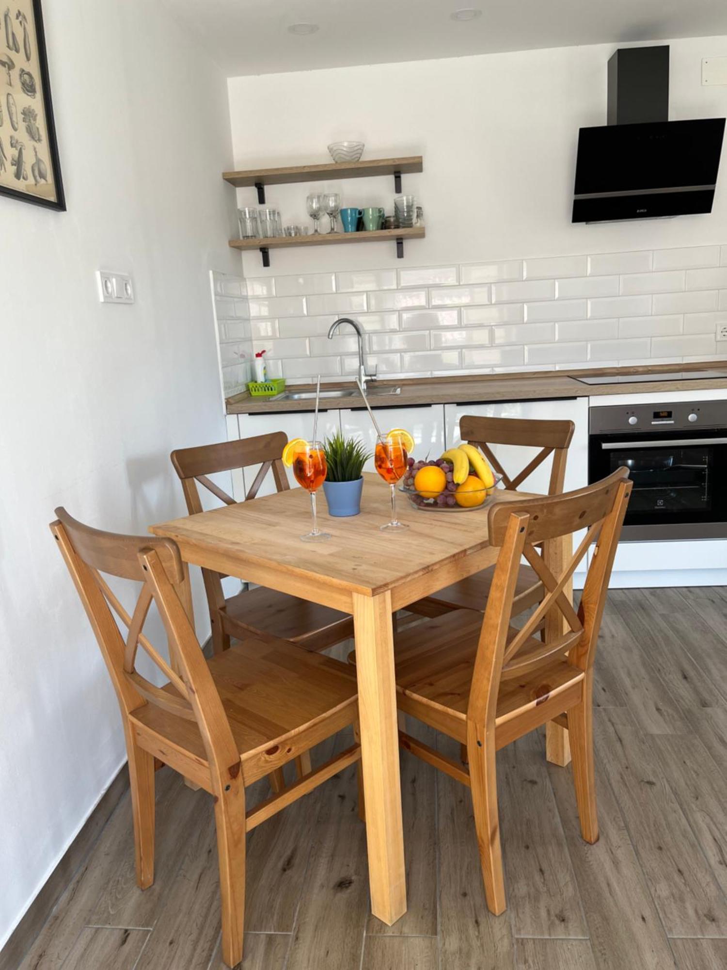 Apartmani Mlinar - One Bedroom Apartment With Seaview Grebaštica Buitenkant foto